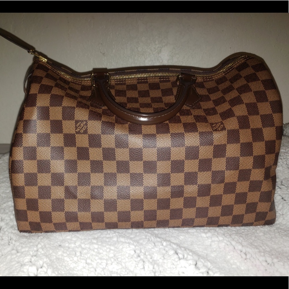 Louis Vuitton speedy 35 authentic